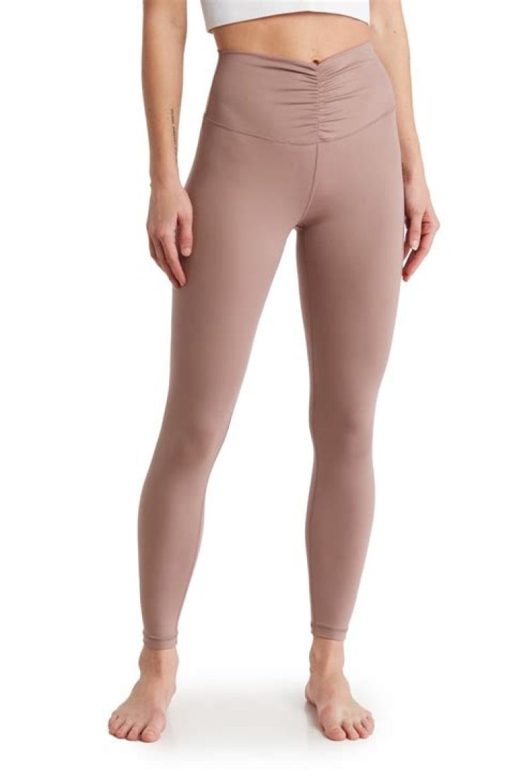 Are Yogalicious leggings sweat proof