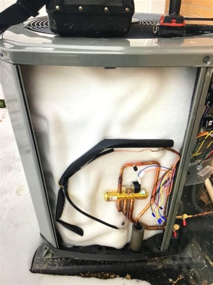 Can a dirty condenser cause AC freeze up