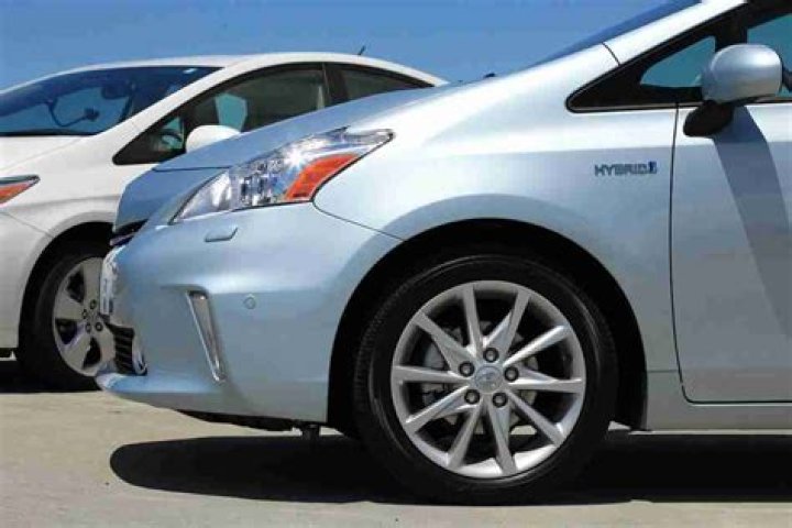 Can hybrid cars run on gas only