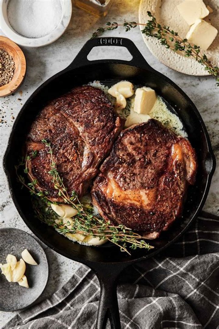 Can you cook with a skillet on a grill