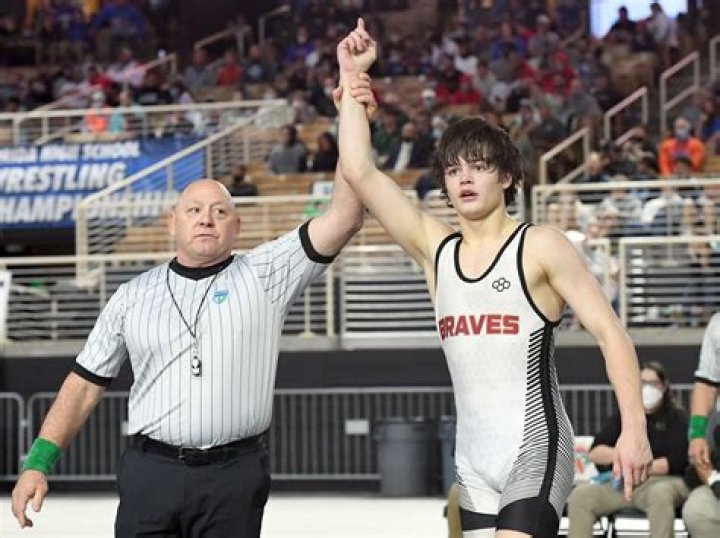 Can you figure four the head in high school wrestling