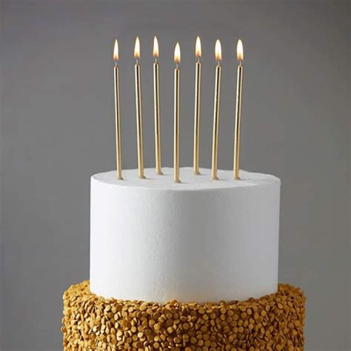 Can you put real ivy on a cake