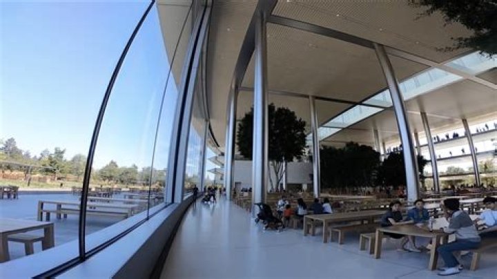 Can you visit Apple campus