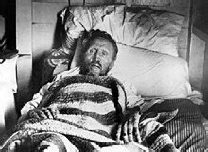 Did Father Damien get leprosy