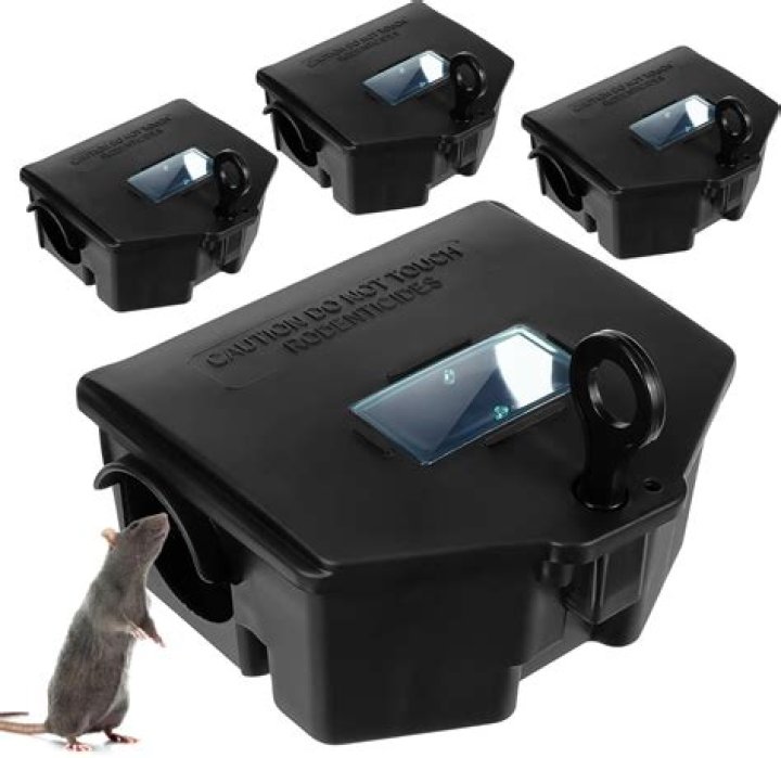 Do bait stations attract mice
