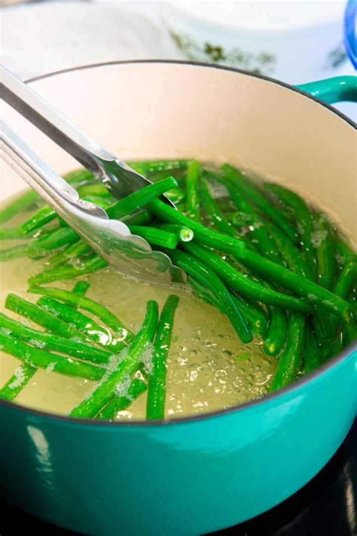 Do butter beans need to be blanched before freezing