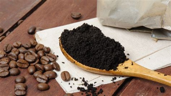 Do coffee grounds repel snails