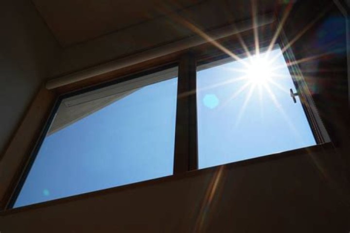 Do south facing windows get sunlight
