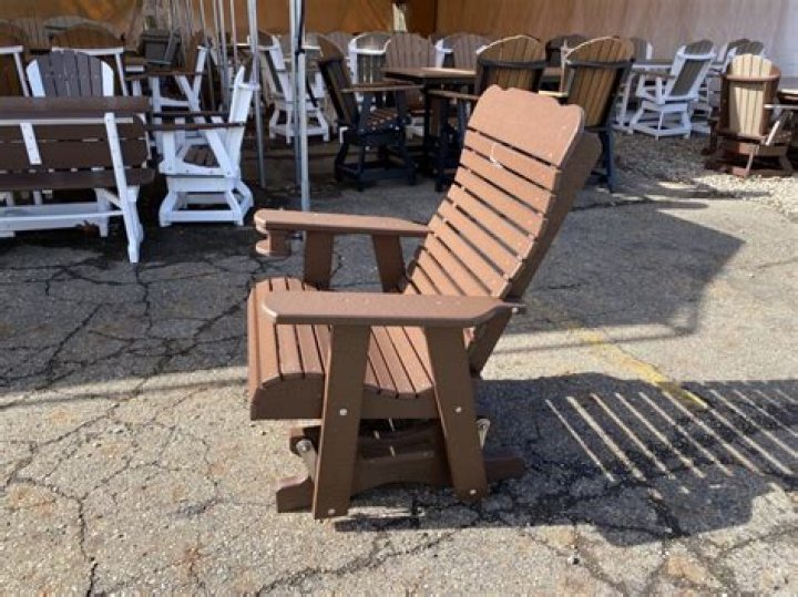 Does a glider chair rock