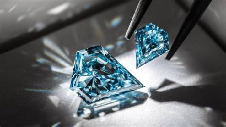 Does Blue Nile have lab created diamonds