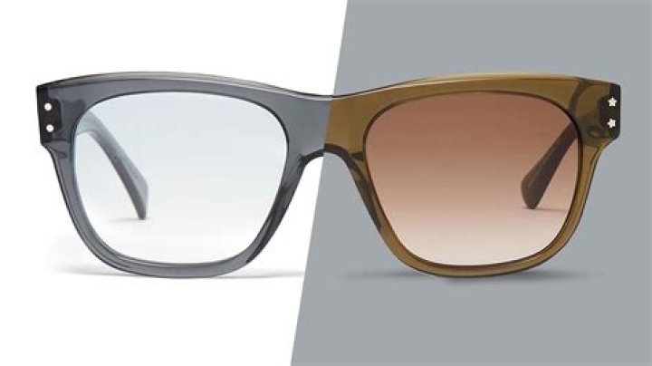 Does Costa prescription glasses