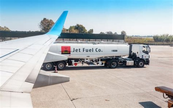 Does jet fuel have kerosene