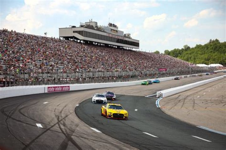 Does New Hampshire Motor Speedway have lights