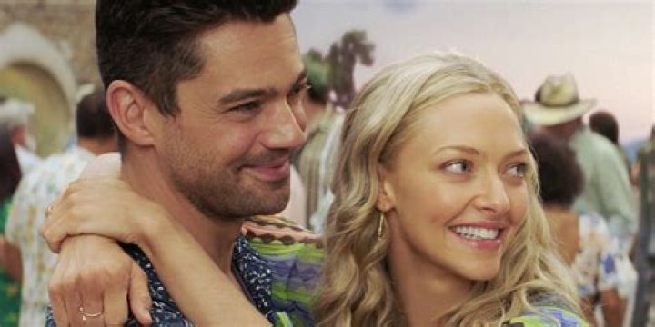 Does Sophie marry Sky in Mamma Mia