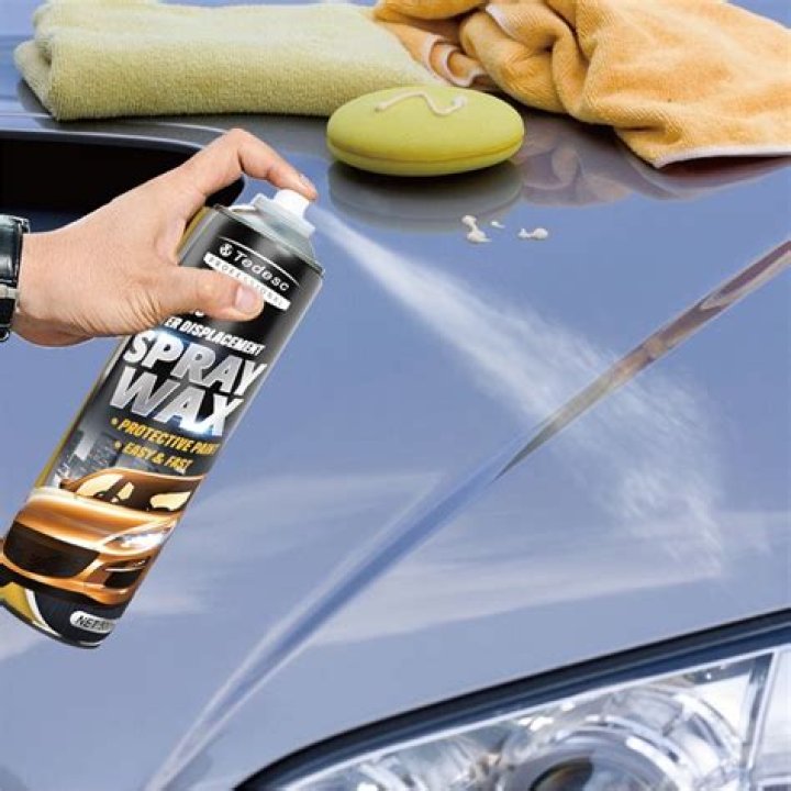 Does spray wax have UV protection