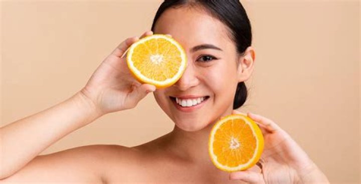 Does vitamin C help collagen production