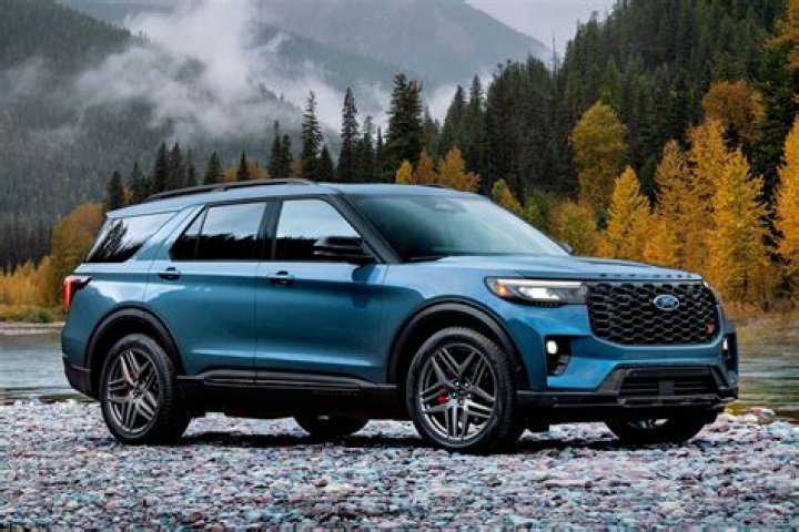 How big is the trunk of a Ford Explorer