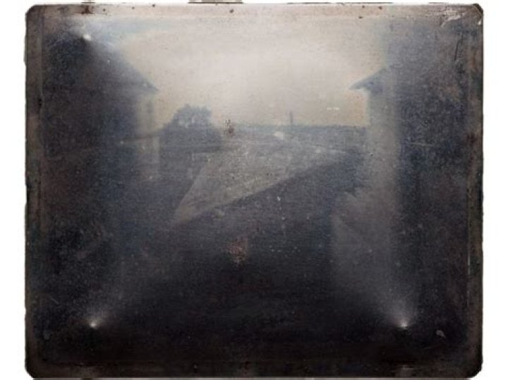 How did Joseph Nicephore Niepce invent photography