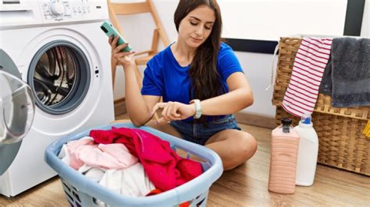 How do teenagers do laundry