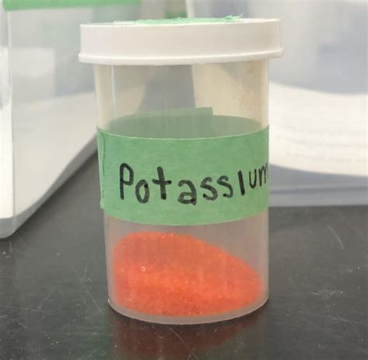 How do you dissolve potassium alum