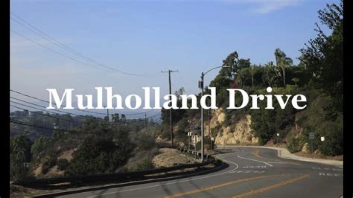 How do you get to Mulholland Drive view