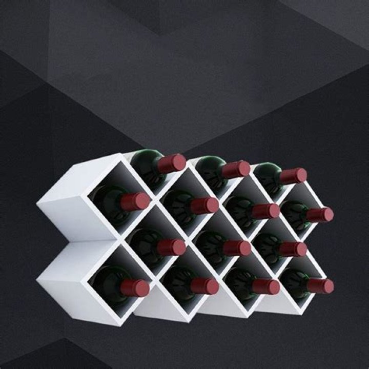 How do you install a lattice wine rack