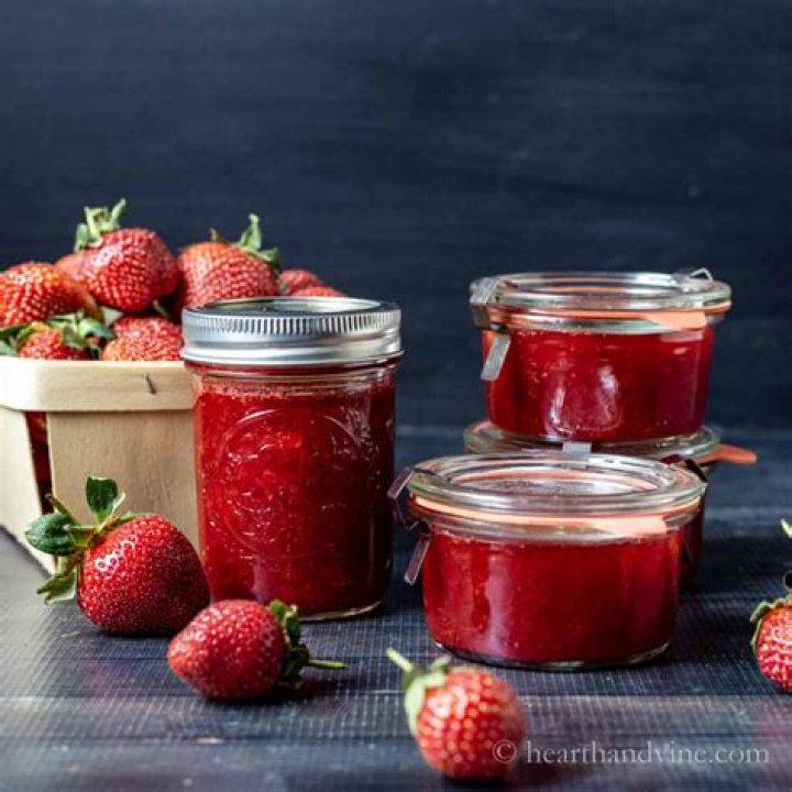 How do you keep strawberry jam from turning dark