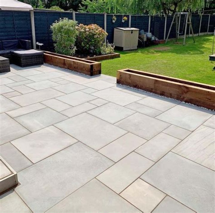 How do you lay an Indian sandstone patio
