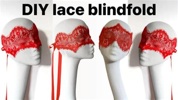 How do you make a simple blindfold