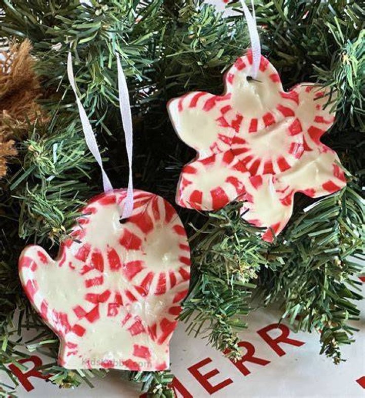 How do you make peppermint ornaments