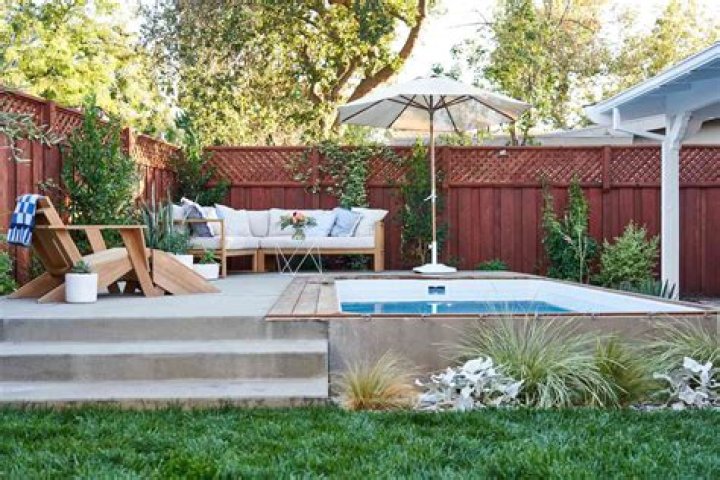 How do you make shades in your backyard