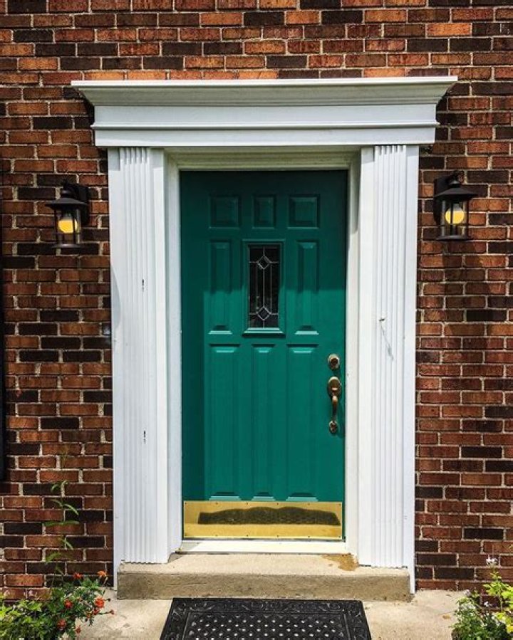 How do you prepare exterior door trim for painting