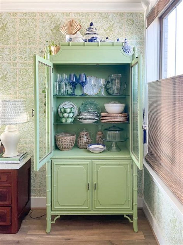 How do you store china in a china cabinet