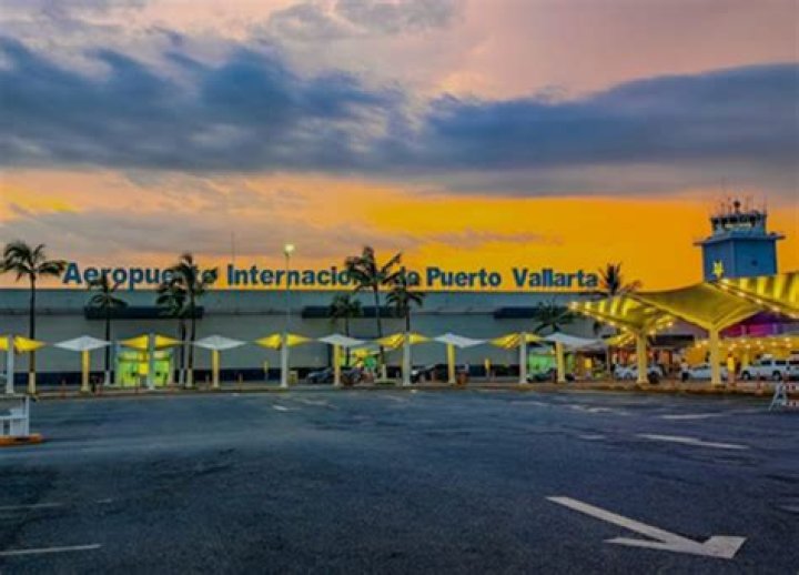 How far is Puerto Vallarta from airport