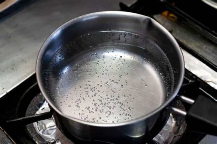How hot is simmering water