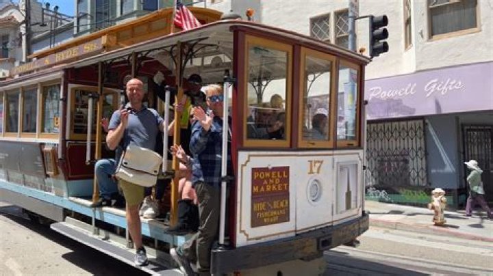 How long is the BART ride from San Francisco to Oakland