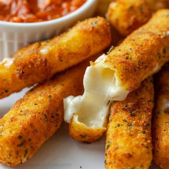 How many calories are in a mozzarella string cheese stick