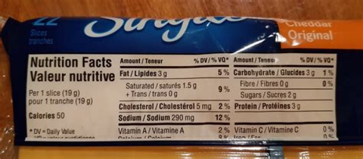 How many calories are in a slice of cheese sandwich