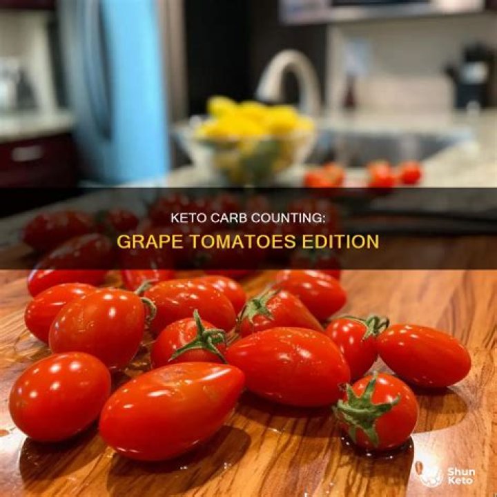 How many carbs are in 5 grape tomatoes
