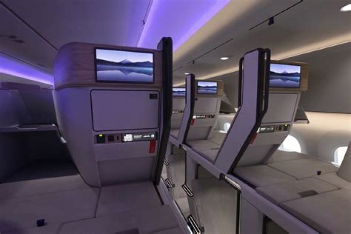 How many seats does a United 777 have