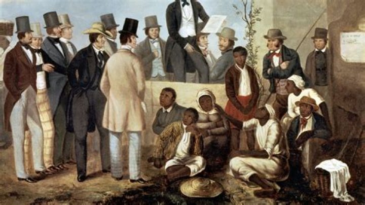 How many slaves were killed during the Stono Rebellion