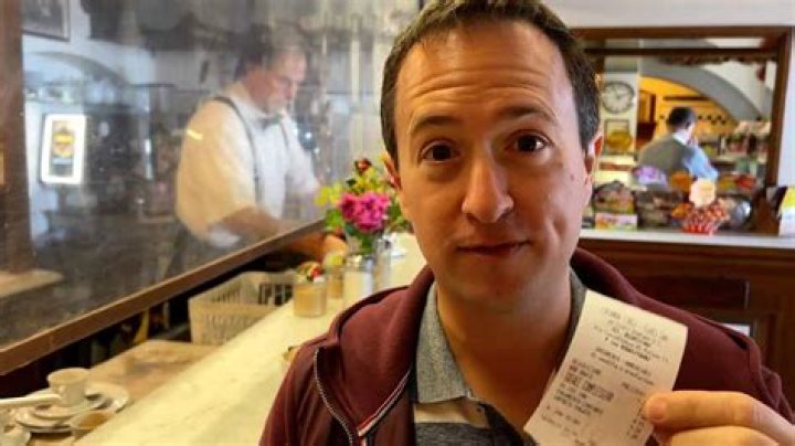How much do you tip in Italy