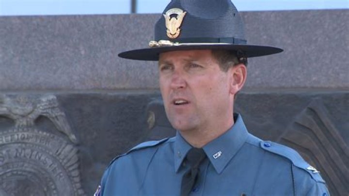 How much does a Colorado State Patrol officer make