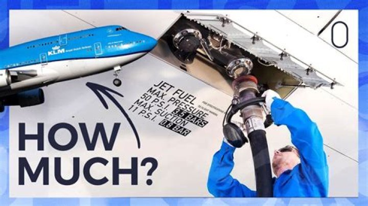 How much fuel does an Airbus a319 hold