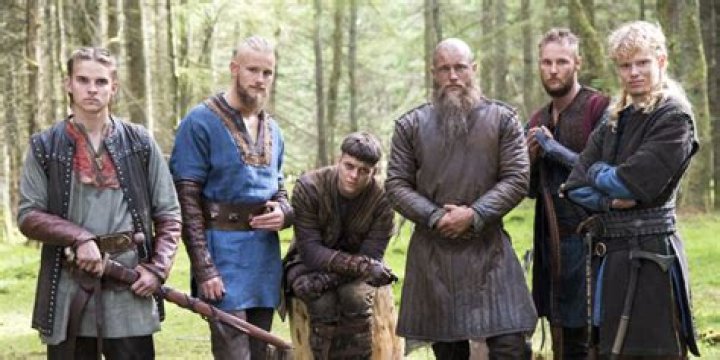 How old are Ragnars sons in Season 4