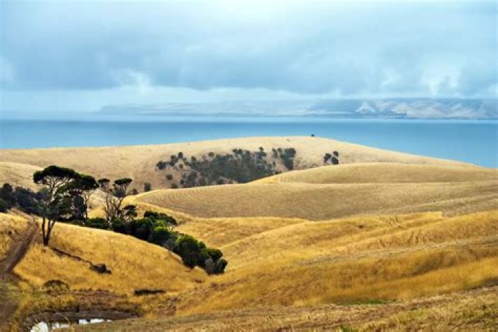 How old is Mungo National Park