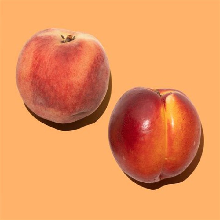 Is a peach and a nectarine the same thing