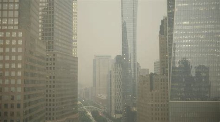 Is air pollution worse in London or New York