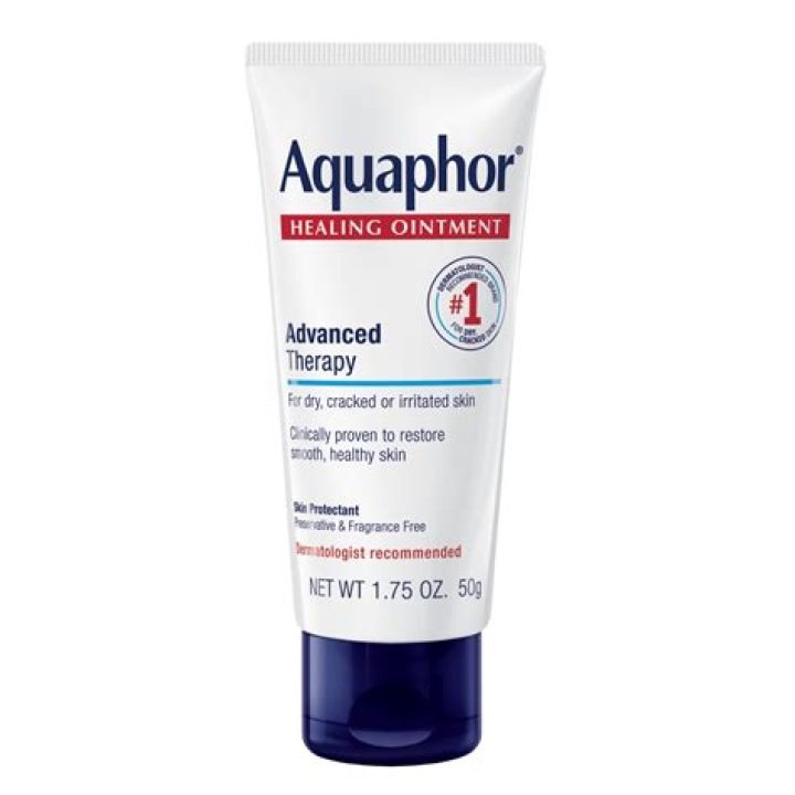 Is Aquaphor healing ointment good for lips