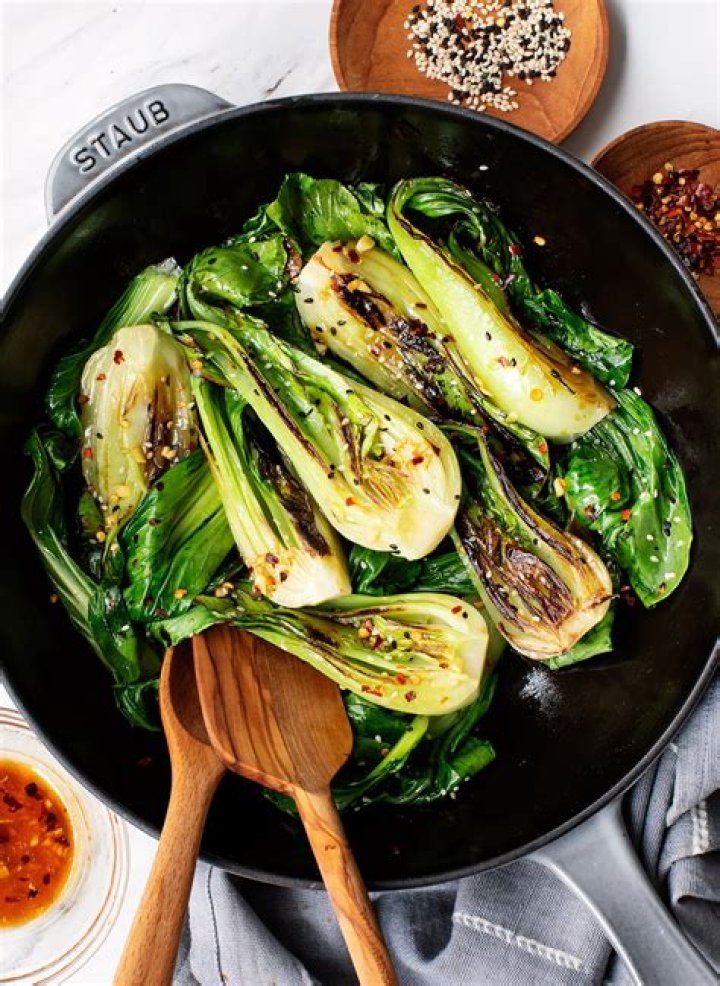 Is bok choy high in oxalates